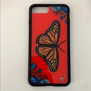 Super cute wildflower phone case!!
